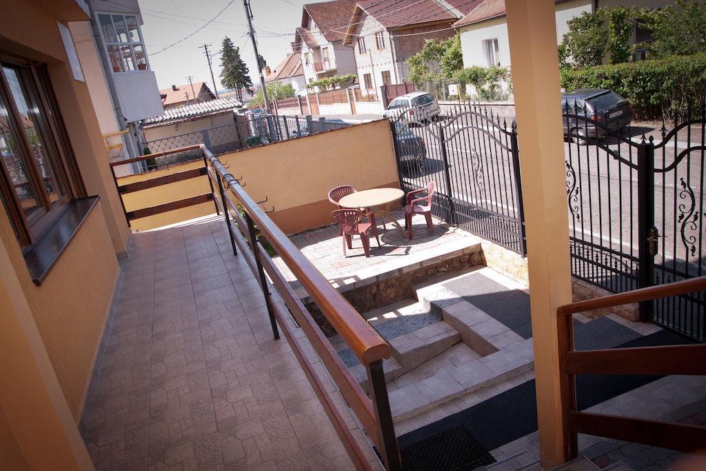 Pension Alexia Сибиу Экстерьер фото