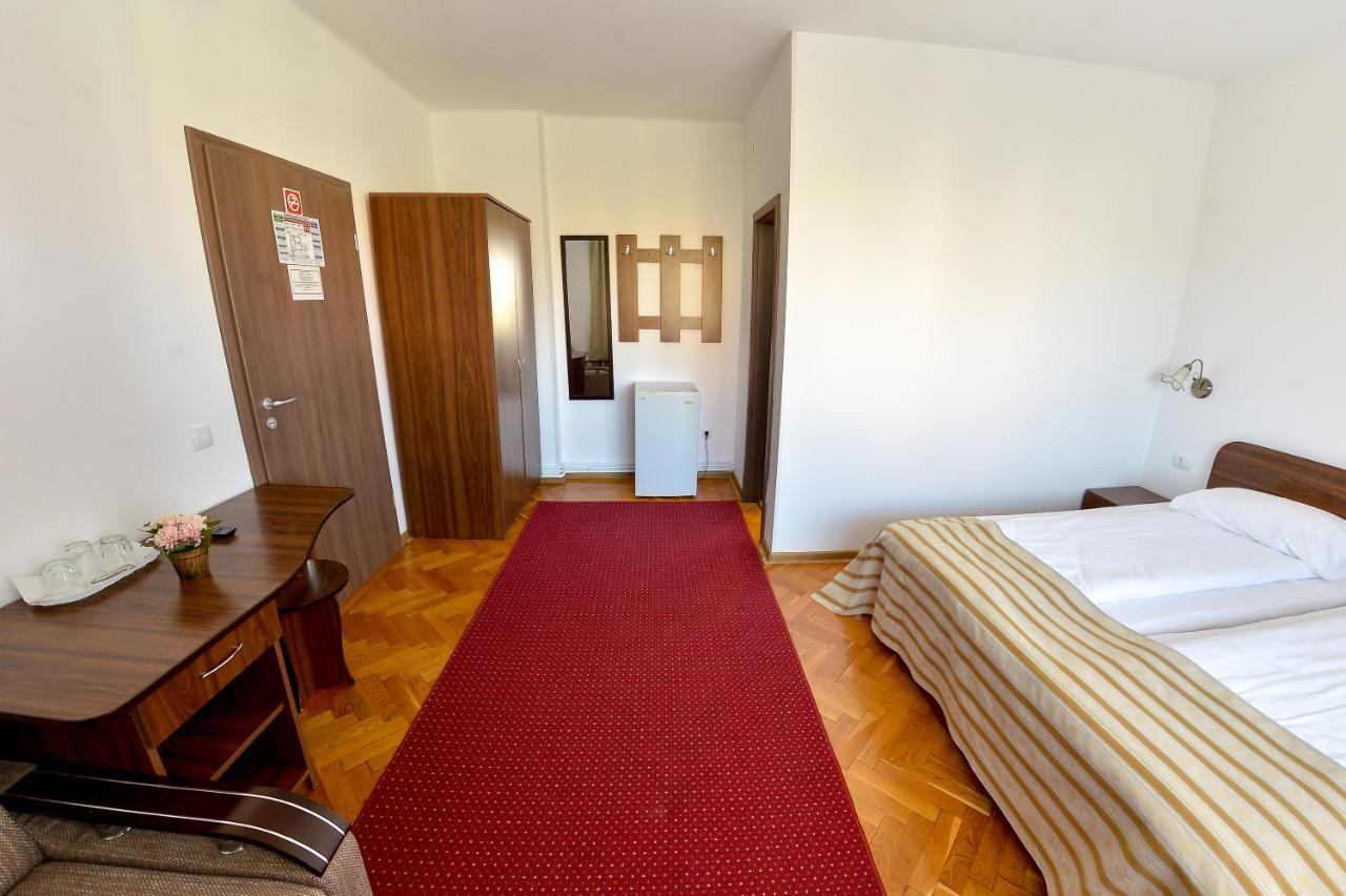 Pension Alexia Сибиу Экстерьер фото